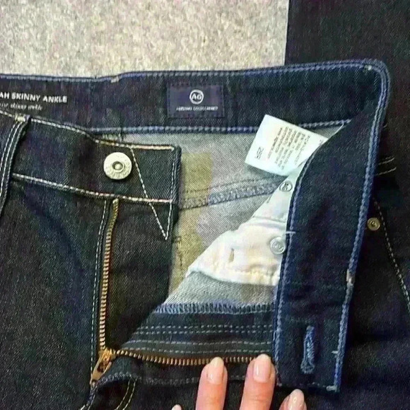 AG Jeans, The Farrah Skinny Ankle, High Rise Skinny Ankle. Size 26R. - Picture 11 of 13